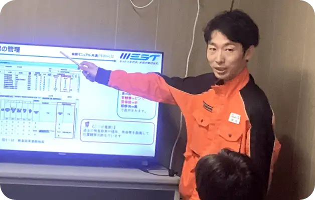 電気職場係長の画像