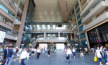 LUCUA大阪