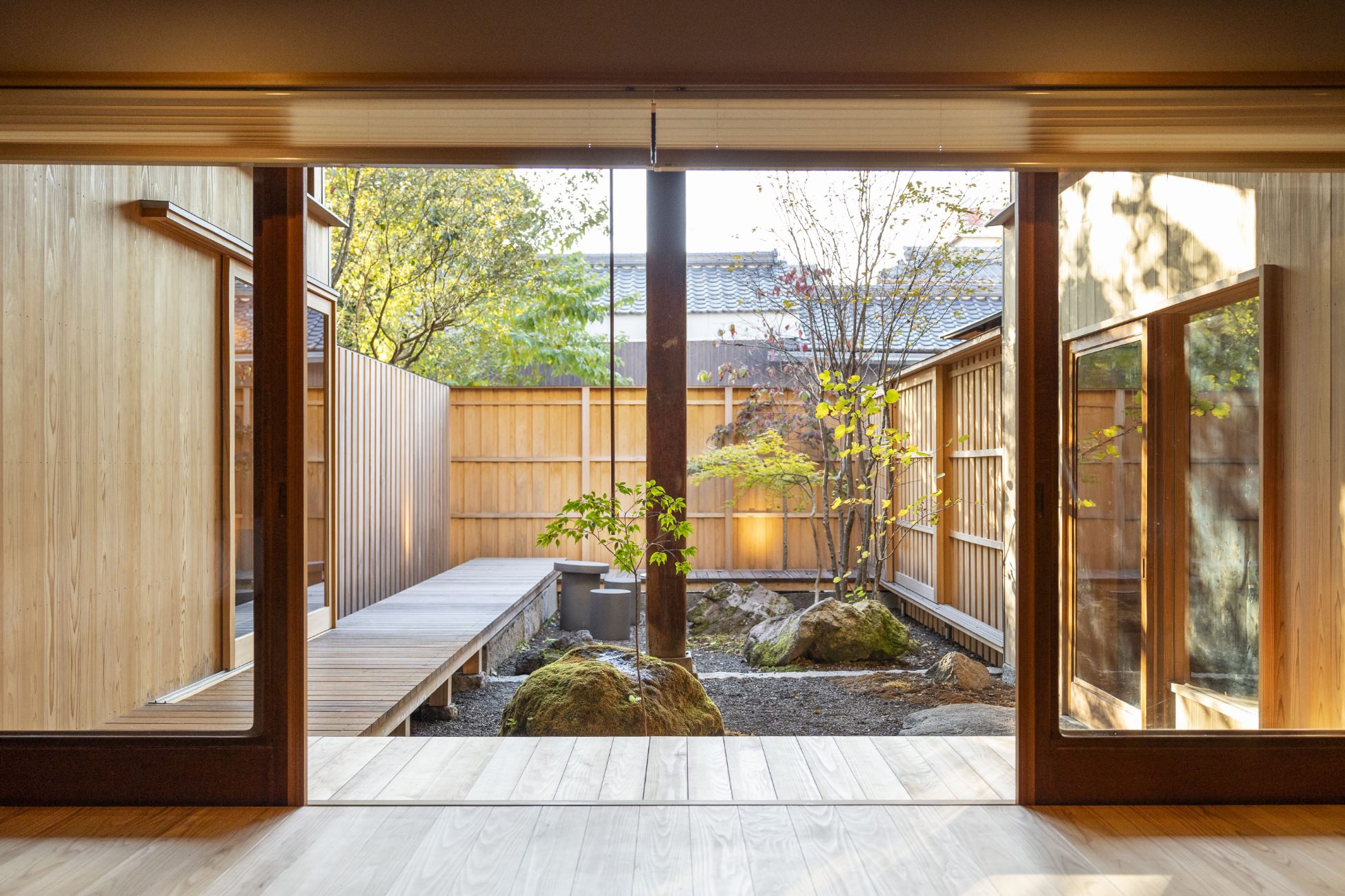 NIPPONIA HOTEL 伊賀上野 城下町 NOMATSU棟の庭の風景