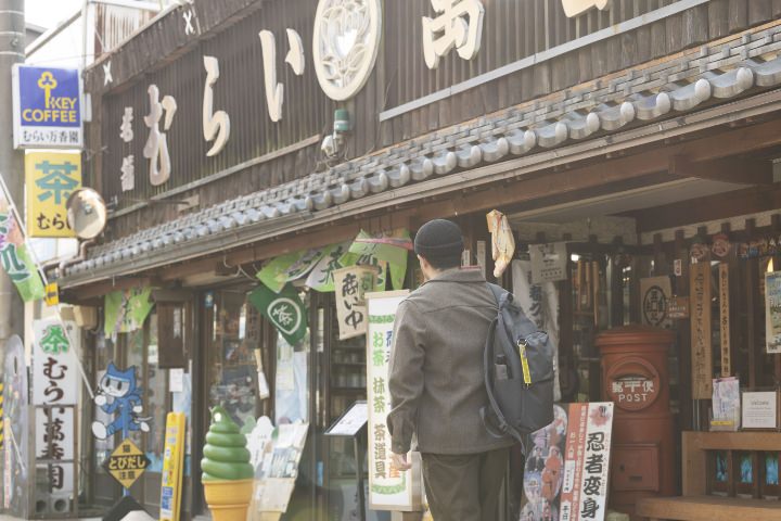 maco maretsさんがむらい萬香園に訪れる様子